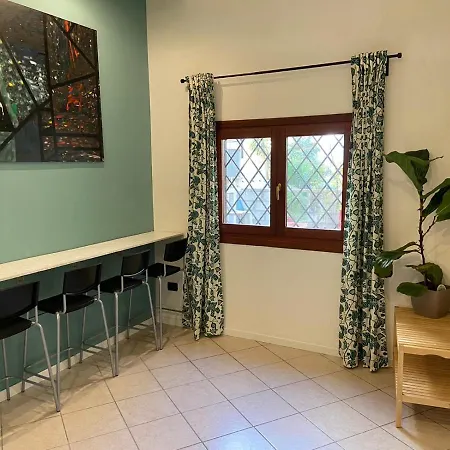 Artroom Apartment *